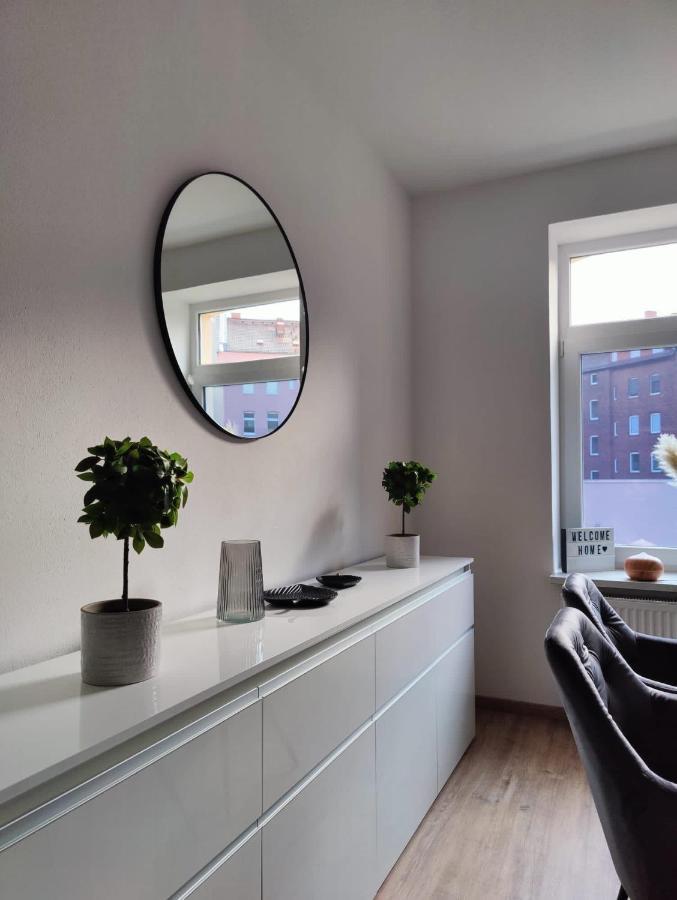 Neu Sanierte Wohnung Mit Balkon Und Stellplatz Erfurt Exterior foto
